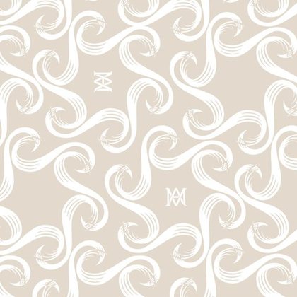 Sandfarbene Bandschwünge mit dem MA-Monogramm — Muster aus dem Marie-Antoinette Style Guide